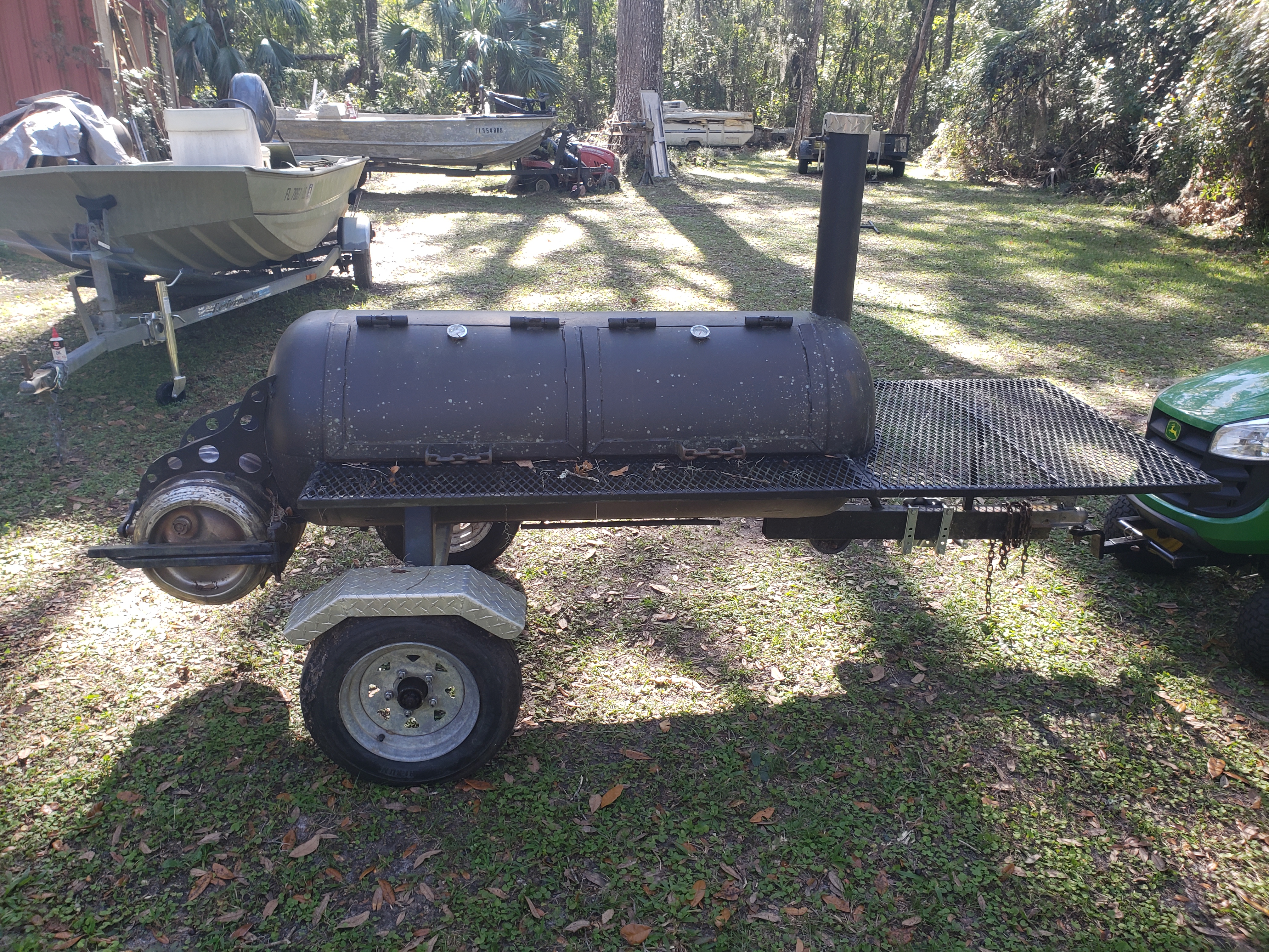 Common Signs Your Trailer or Equipment Needs Welding Repair